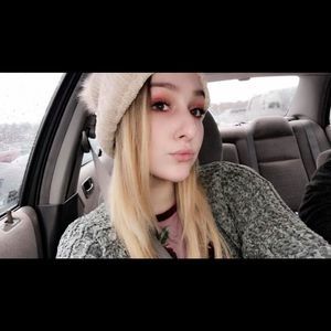 Meet your Posher, Logan